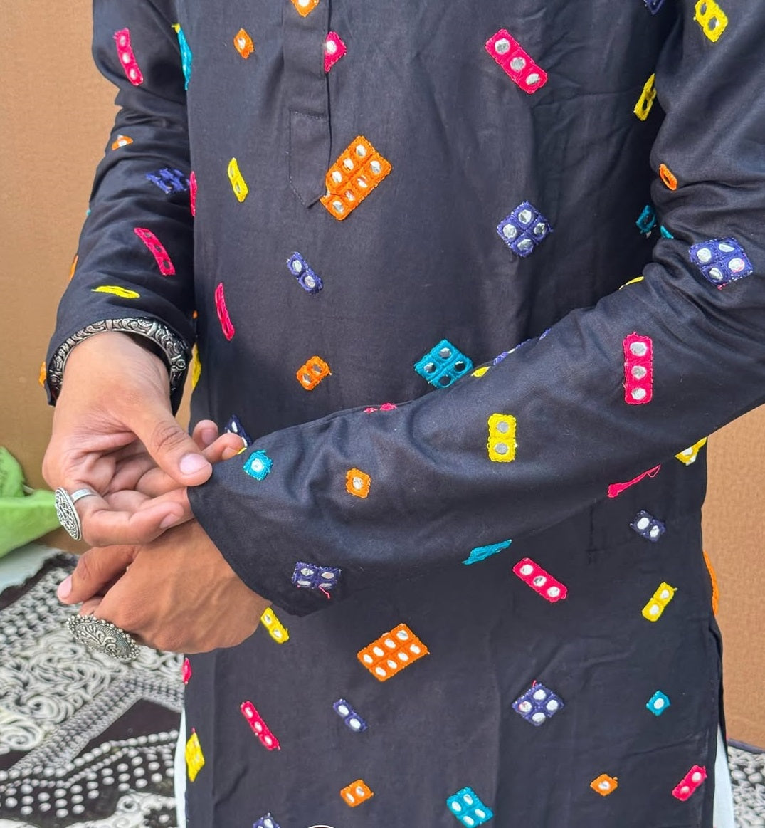 Men Embroidered Kurta with Multicolor Mirror Work