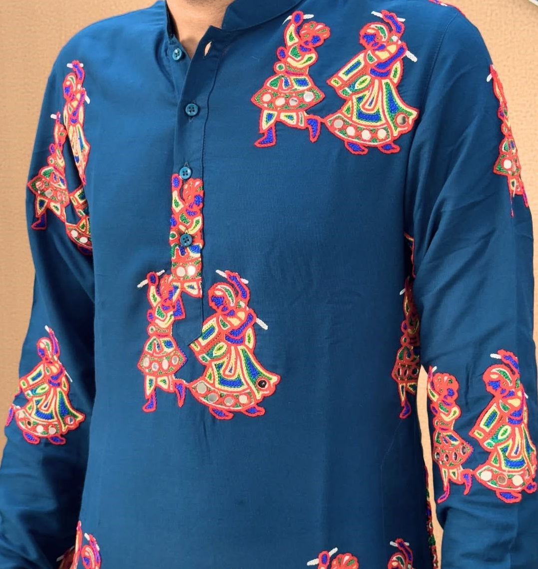 Men Navy Blue Embroidered Ethnic Kurta