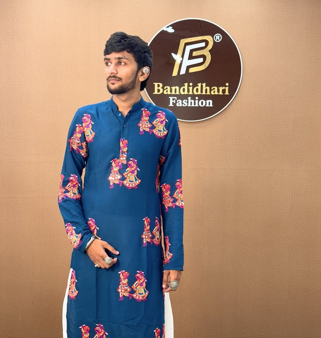 Men Navy Blue Embroidered Ethnic Kurta
