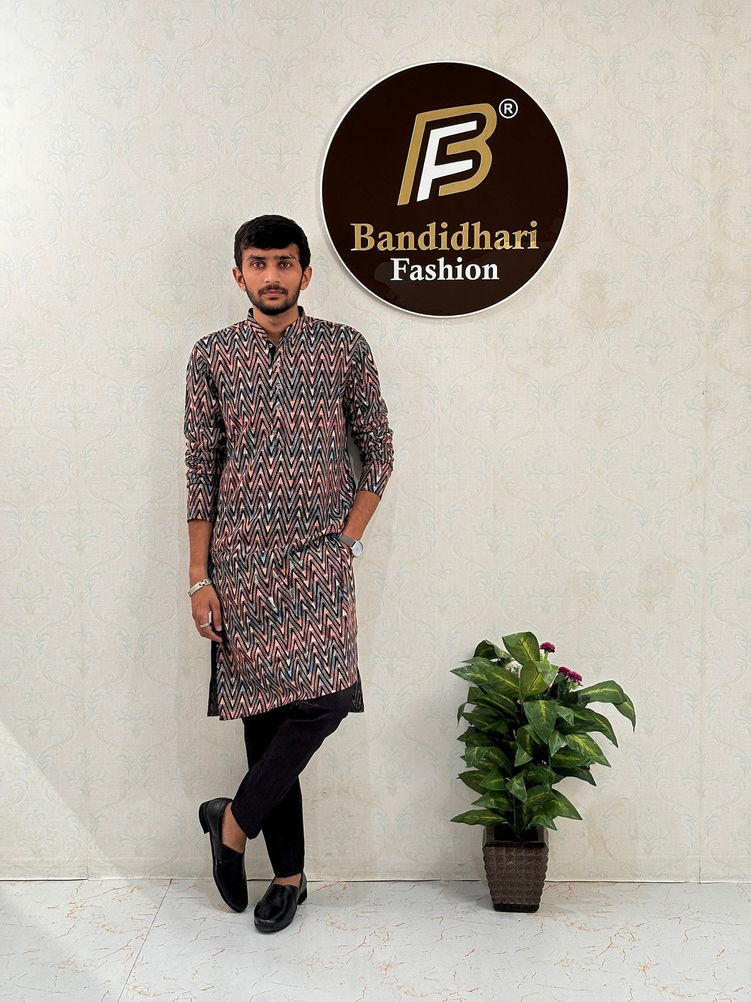Bandidhari Fashion Present Men’s Black & Rust Chevron Print Cotton Kurta