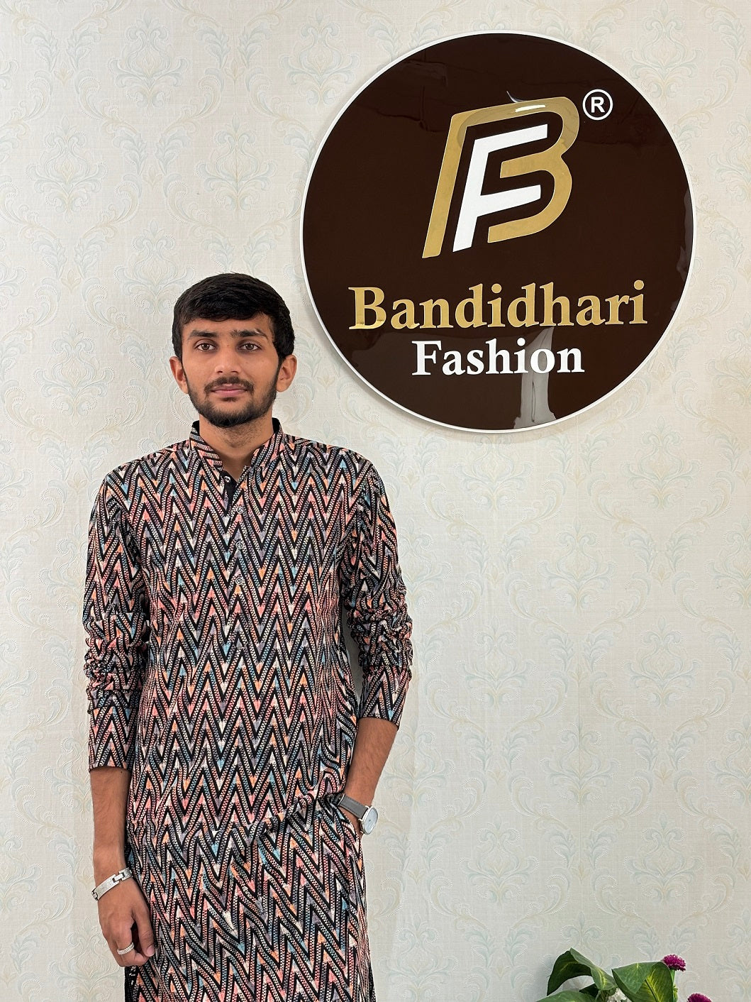 Bandidhari Fashion Present Men’s Black & Rust Chevron Print Cotton Kurta