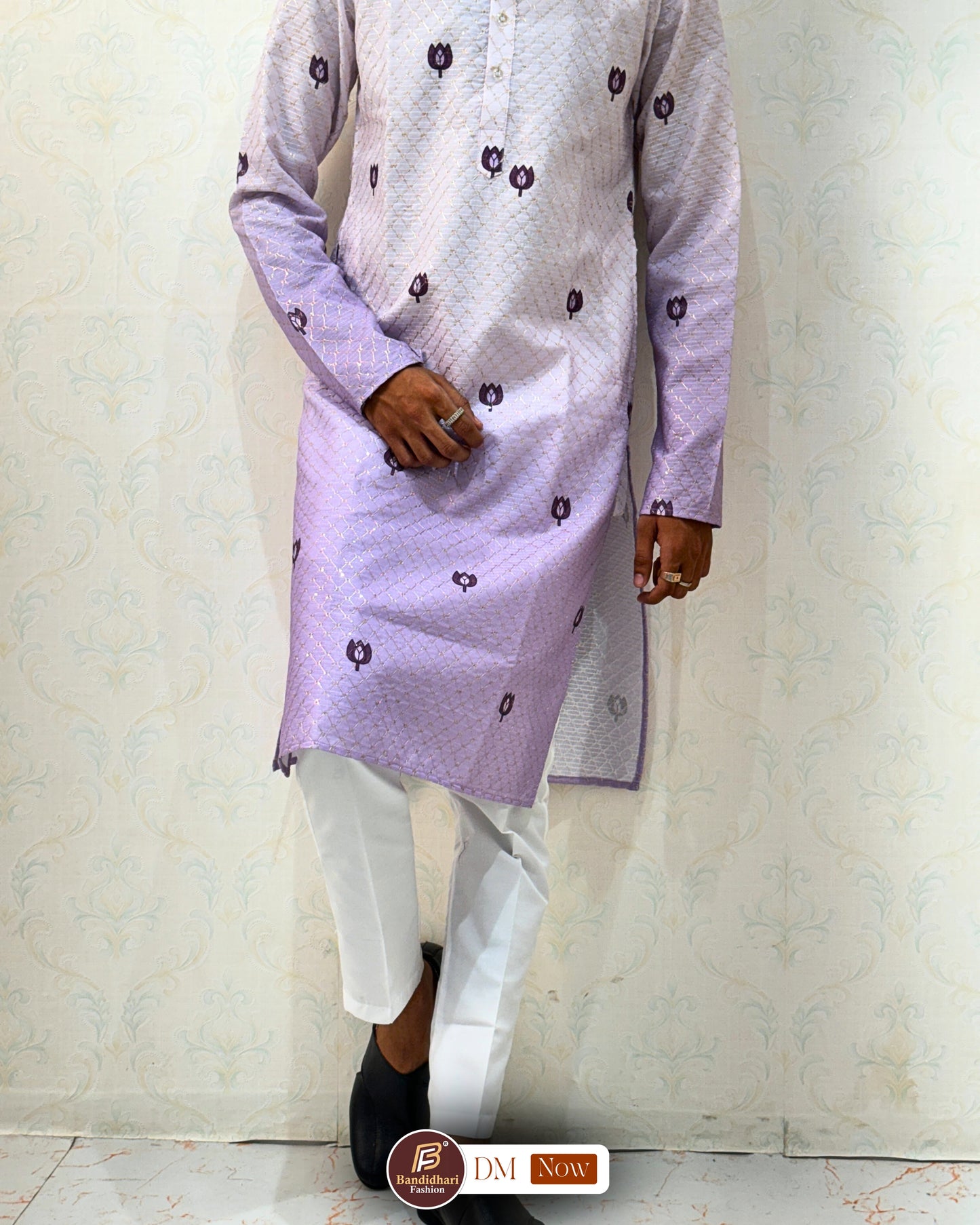 MEN'S BEST LUCKING WORK AND PRINTED KURTA