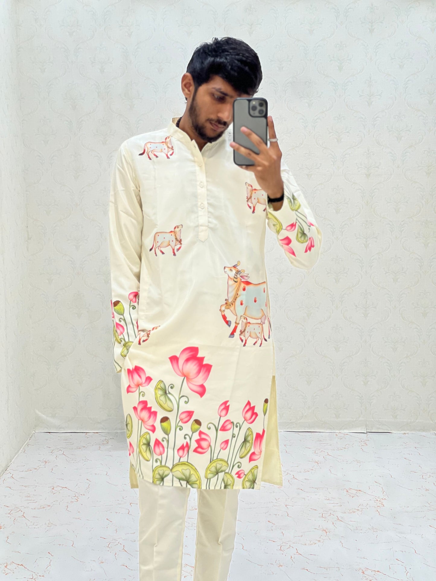 Men's White Heavy Printed Silk for luxurious comfort Kurta