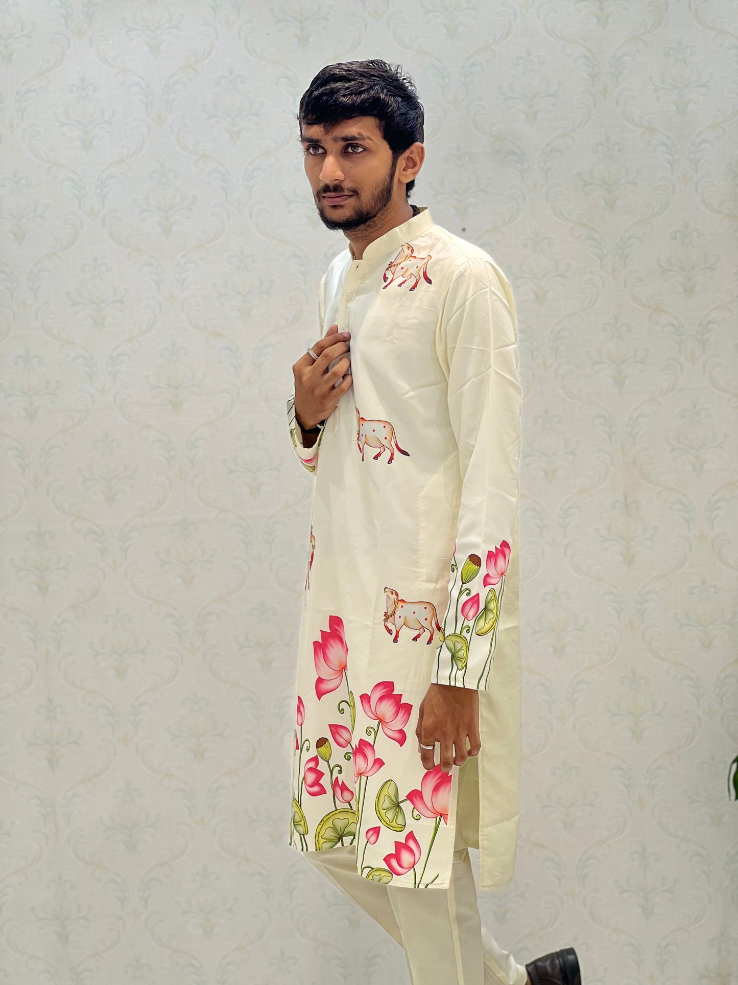 Men's White Heavy Printed Silk for luxurious comfort Kurta