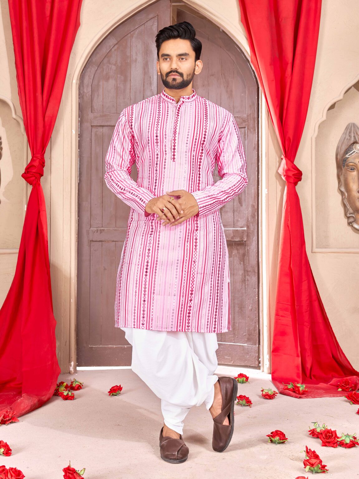 Embrace Alluring Elegance: Pink Embroidered Georgette Kurta