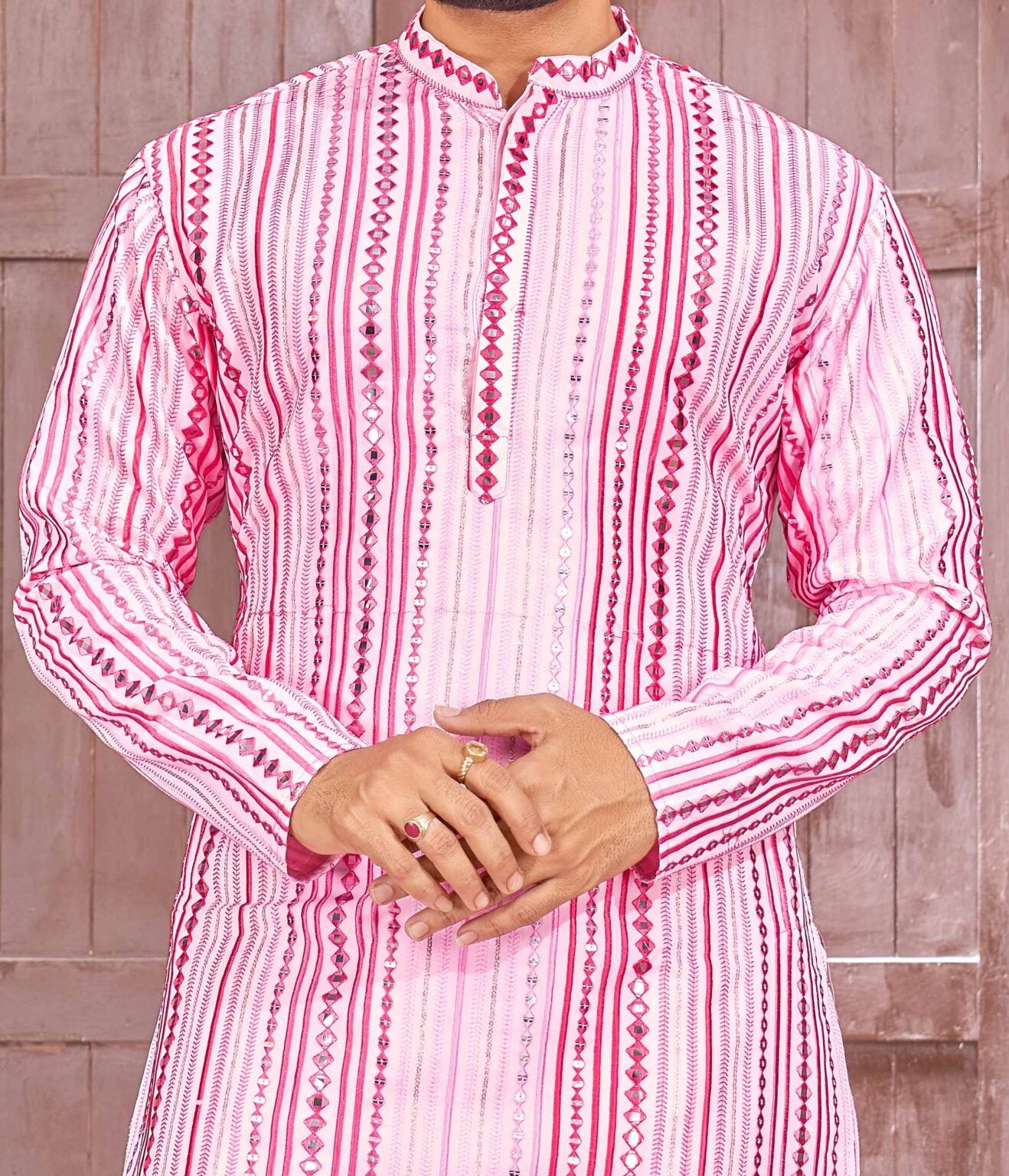 Embrace Alluring Elegance: Pink Embroidered Georgette Kurta