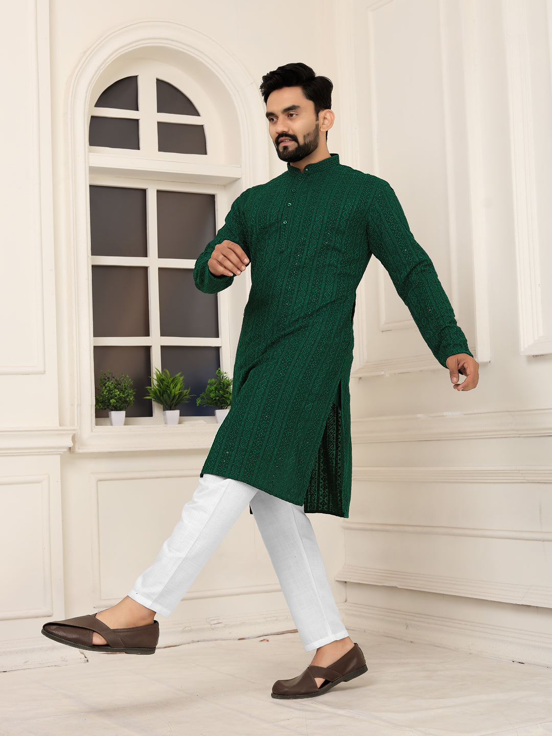 Men's Green Embroidered Lakhnavi Kurta