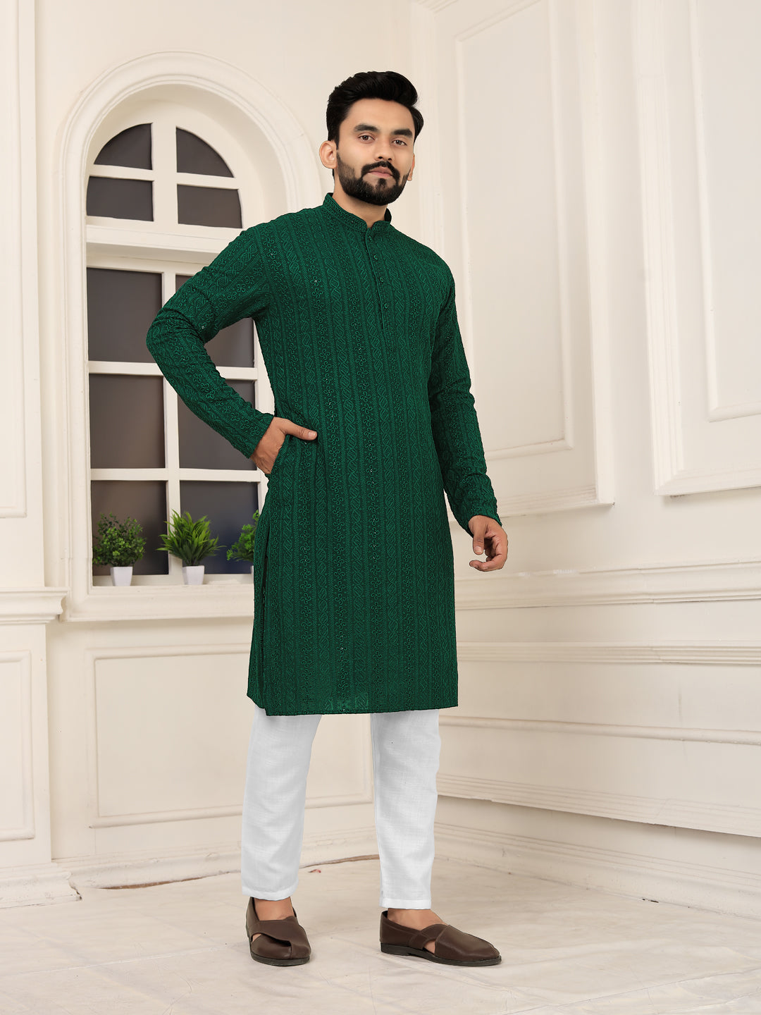 Men's Green Embroidered Lakhnavi Kurta